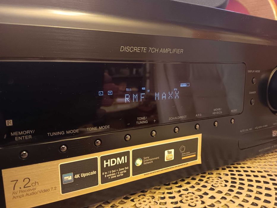 Sony str-da2800es 7.2 4k 3D usb