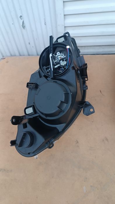 Vendo faróis de Peugeot 307 sw ano 2003/05