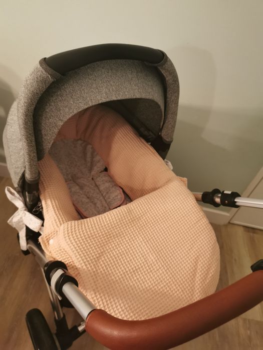 Carrinho bebé JANÉ Kawai com alcofa como novo