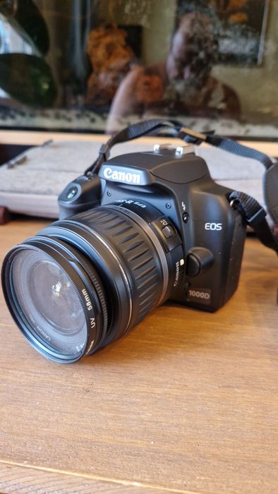 Canon EOS 1000D - 4689 Disparos