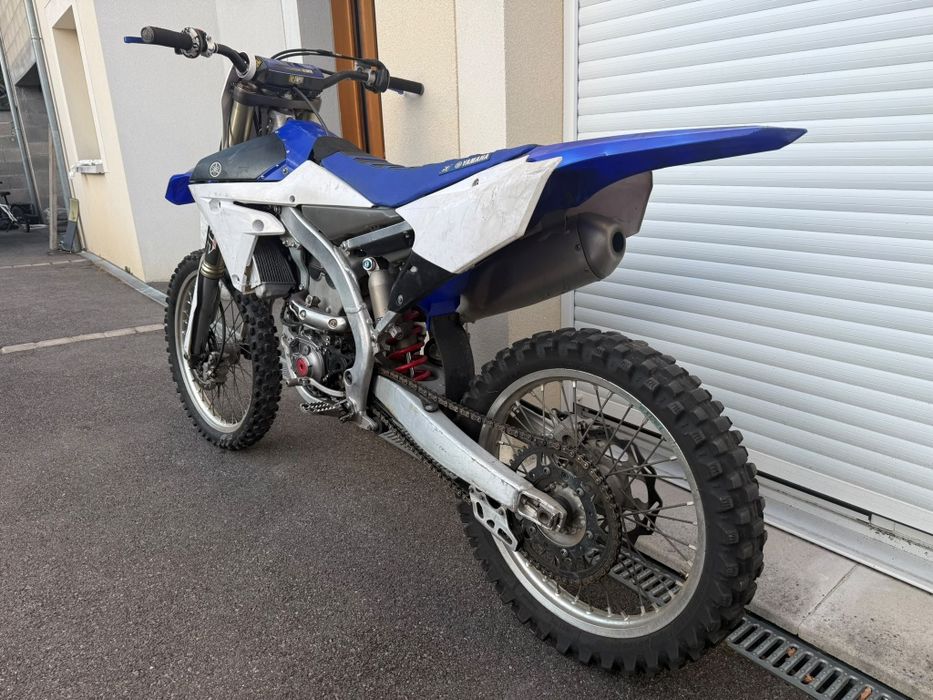 Yamaha YZ250F 2016 — 250cc 4T — pronta a andar