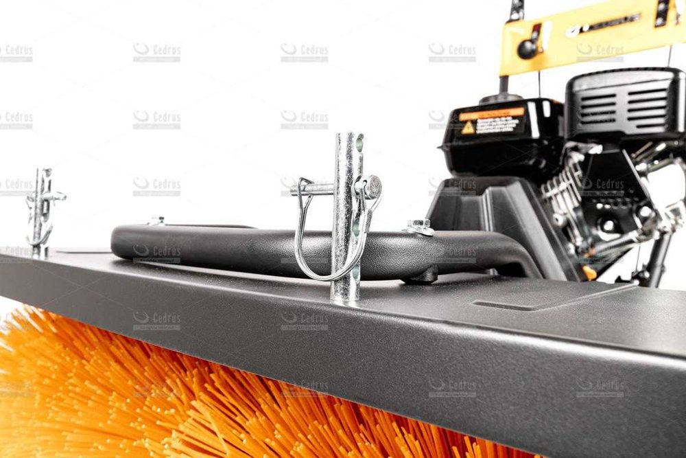 Zamiatarka spalinowa Cedrus ZM04 - Baras