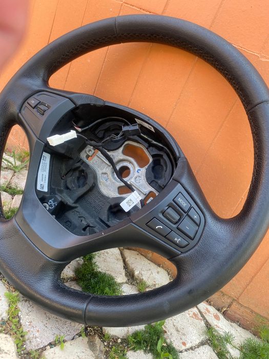 Volante BMW serie 1 Oeiras E São Julião Da Barra, Paço De Arcos E