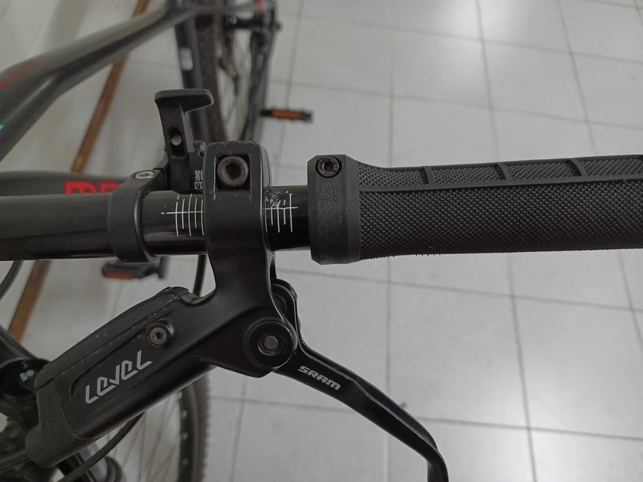 BTT Mondraker Chrono (2021), roda 29