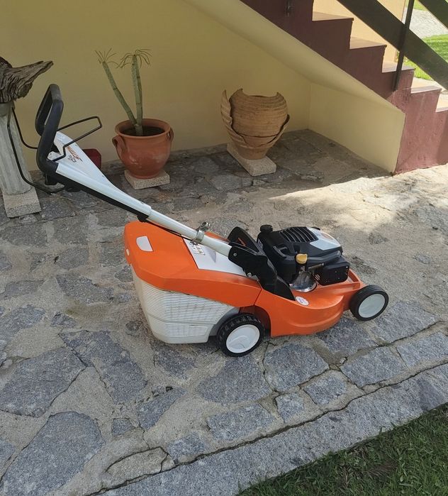 Corta-relva STIHL RM 448 PC