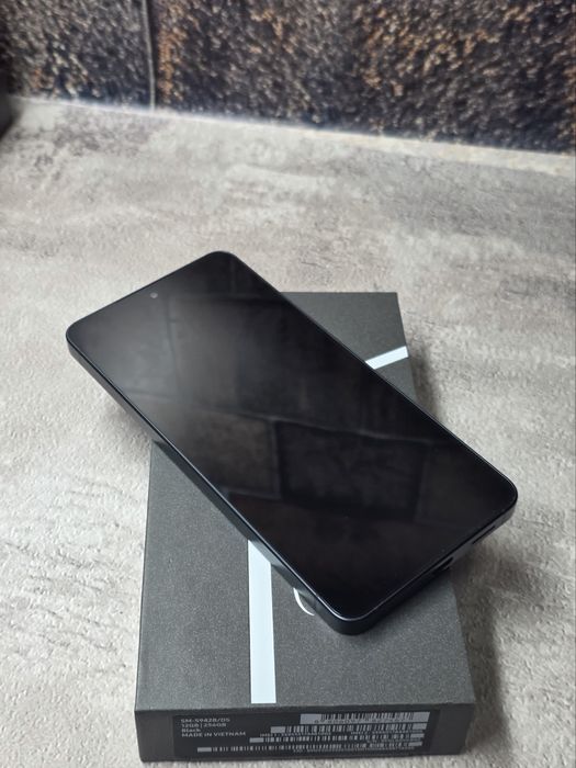 Samsung S26 12/256