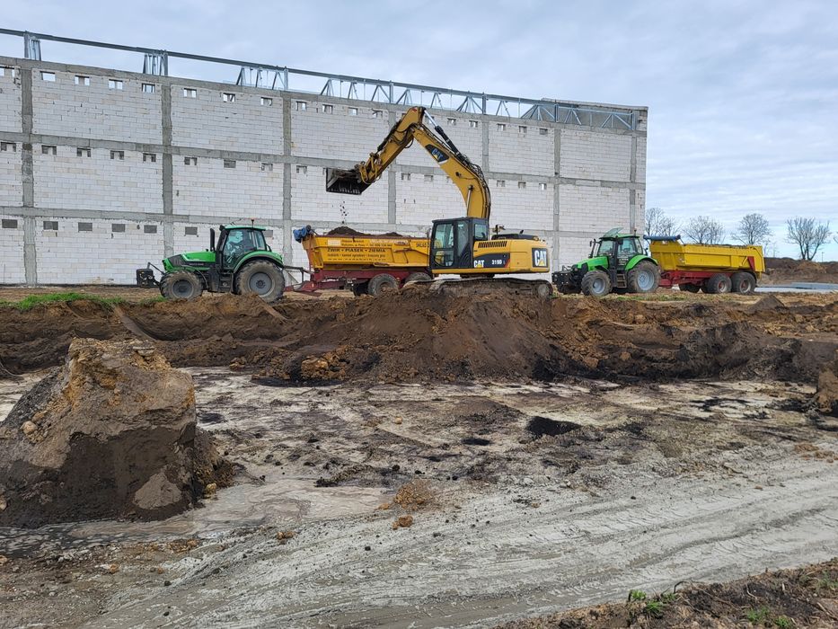 Roboty ziemne wykopy koparka transport minikoparka