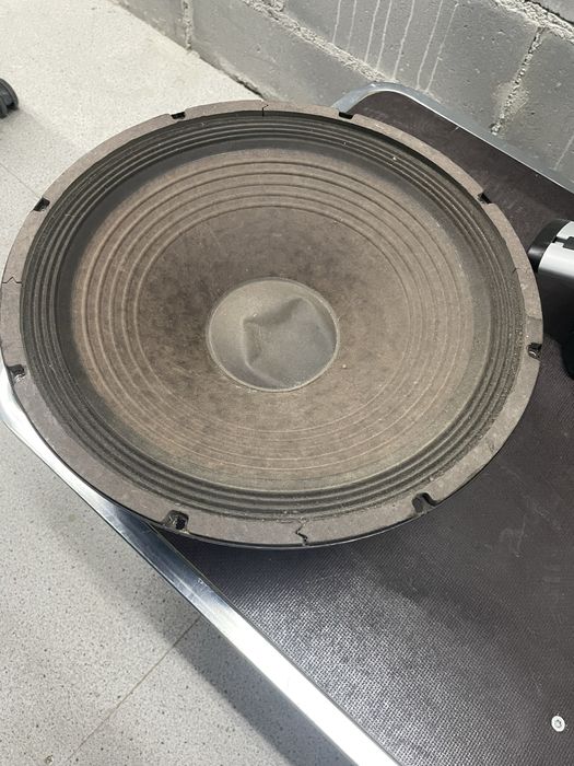 Altifalante Eminence Delta 15A