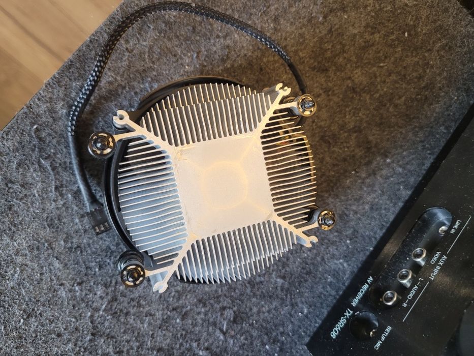 procesor AMD Ryzen 5 1600 + chłodzenie oryginalne