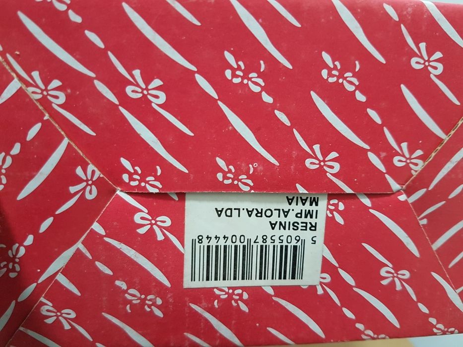 Selling a pair of love-struck teddy bears64751023683329122