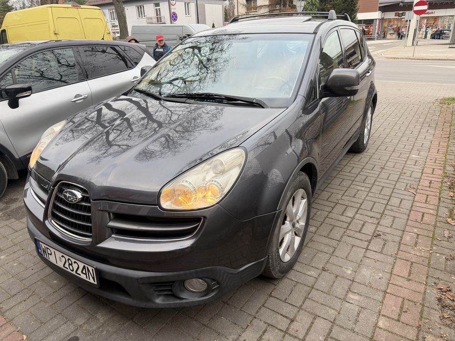 Subatu Tribeca 7 osobowy duze wygodne auto