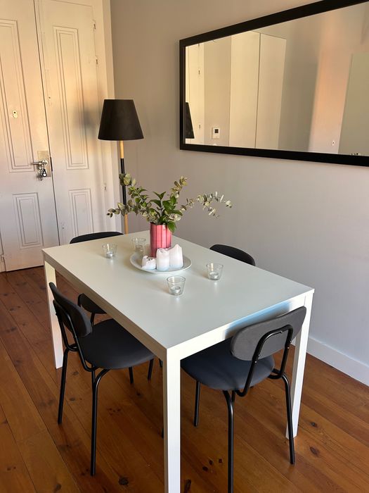 4 cadeiras cinzentas IKEA