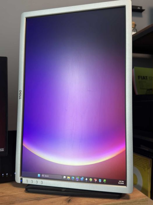 Monitor Dell P2210 22″ Pivot – DP/DVI/VGA