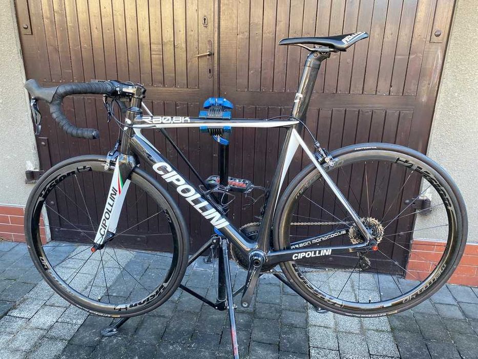 Rower szosowy CIPOLLINI RB08K