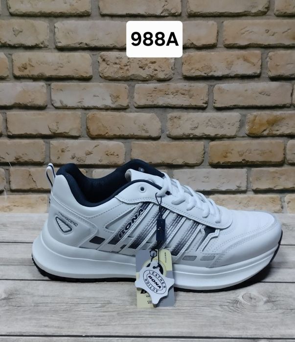 Білі шкіряні чоловічі кросівки  Bona 988A   41- 46p.