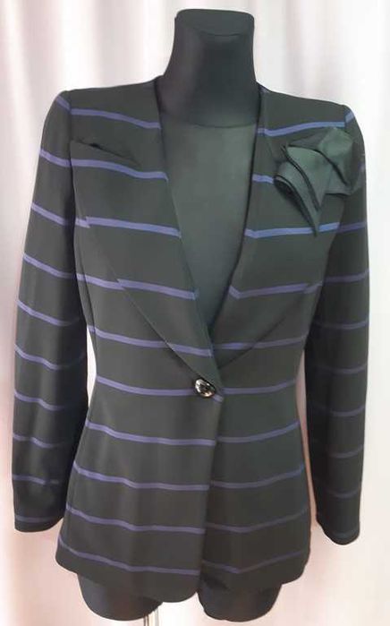 Пиджак женский Giorgio Armani