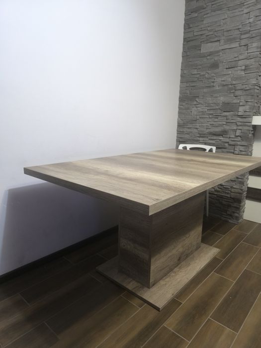 Stół rozkładany 160-200 cm/ 90 cm/ wys. 77