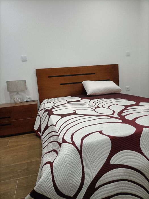 Arrendo quarto mobilado