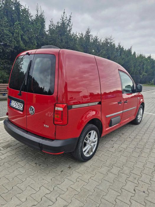 VOLKSWAGEN  CADDY  Miniwan  2,0  diesel 2017