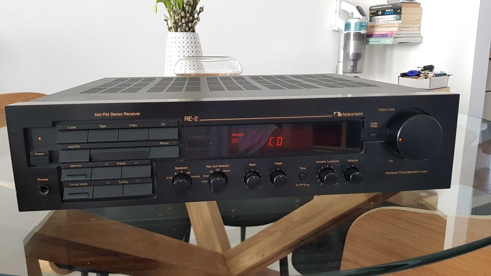 Amplituner Nakamichi RE-2