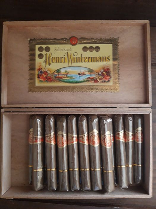 Caixa antiga de charutos