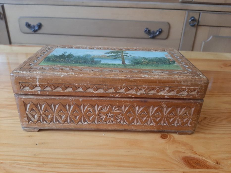 Дерев'яна шкатулка 50-60рр.