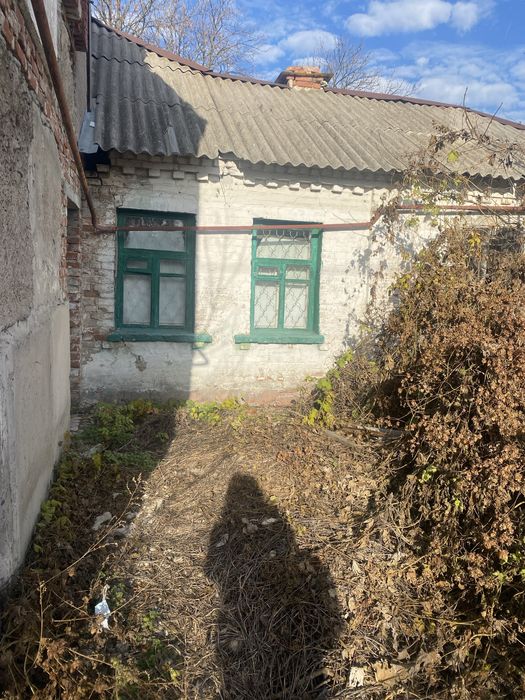 Продам газифіковану  зем. ділянку у центрі міста