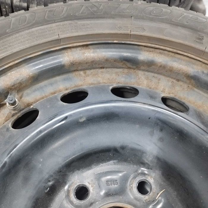 Felgi stal kpl oryginalne do Toyota Auris z czujnikami, opony gratis