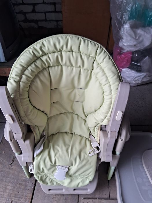 Продам стульчік СHiCCO для  годування дитини, в хорошему стані