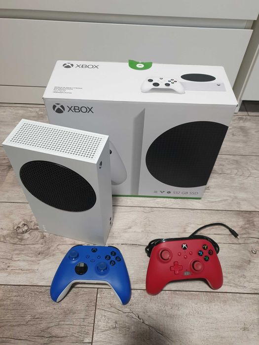 Xbox Series S 4K SSD + 2 pady. Gwarancja 5.2027r.