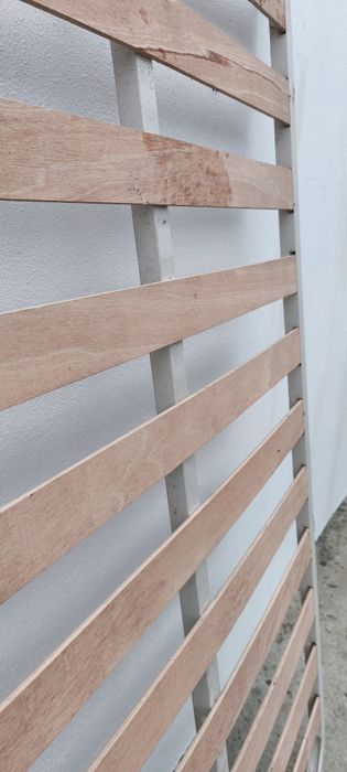 Cama solteiro com estrado