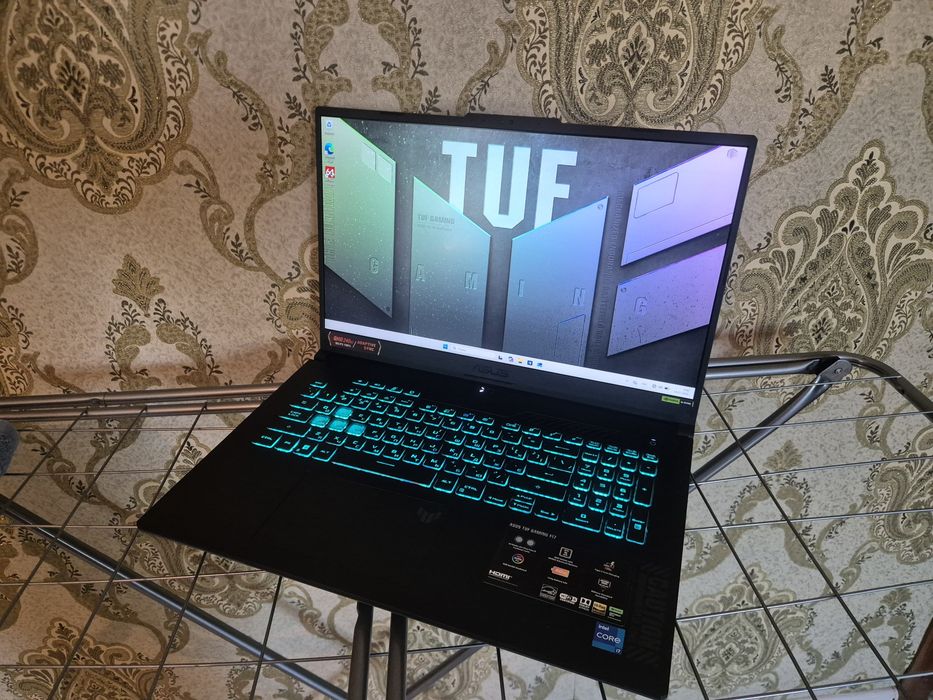 Asus tuf gaming /RTX 4070-8 гб/240Гц