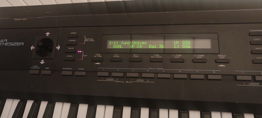 Roland D-50 klasyk sam w sobie. Stan bardzo dobry,możliwość dowozu !