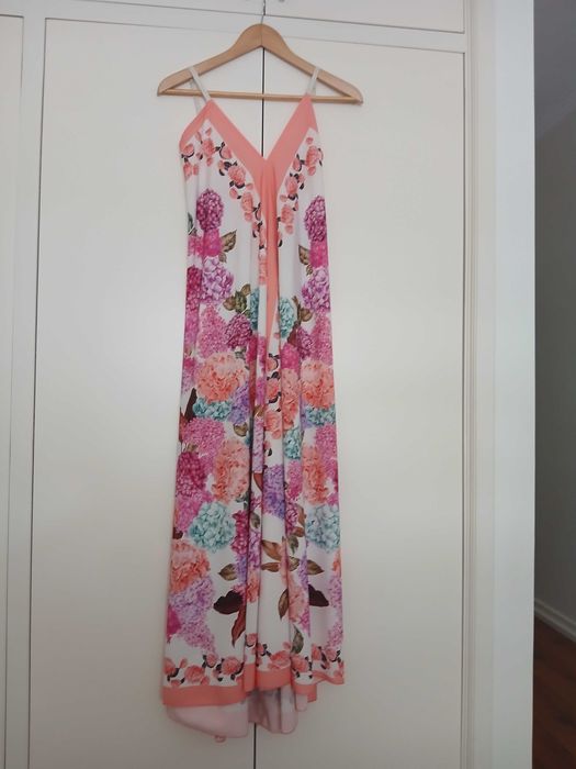 Bonito vestido de verão estampado