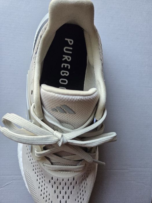 Кросівки Адідас нові, р.36-36,5