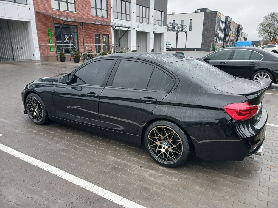 Продам BMW F30 2017року