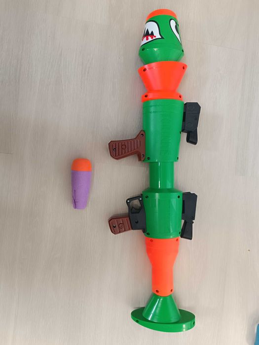 pistolet rpg nerf.