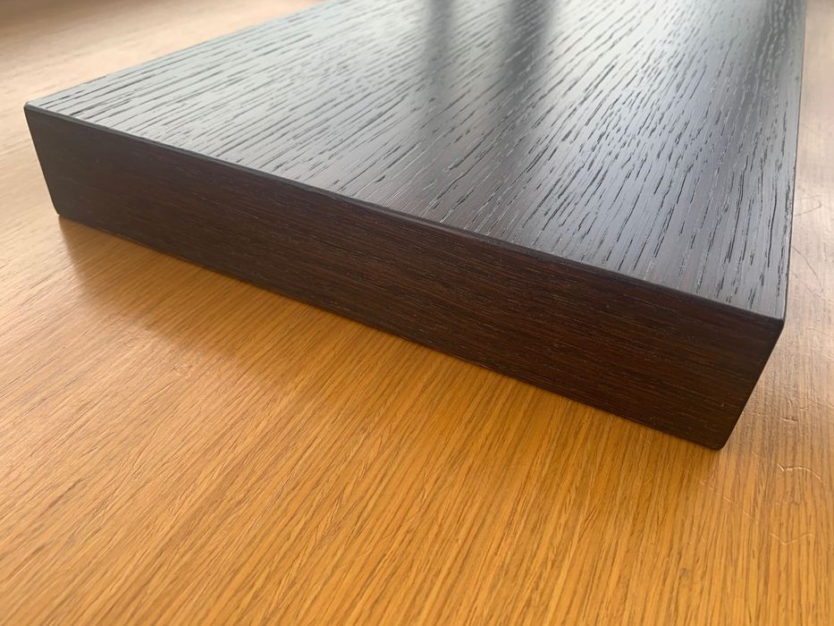 Duas Prateleiras Suspensas em madeira wengué