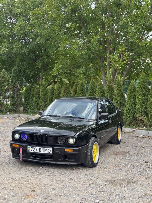 BMW E30 можливий обмін на мото або авто