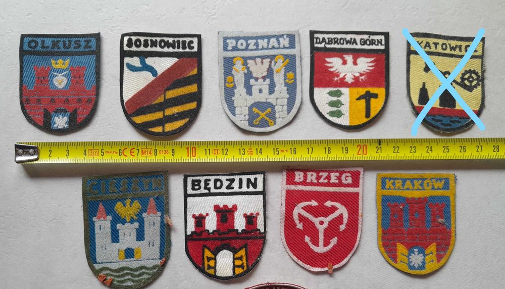 Stare naszywki z herbami miast zabytek PRL zestaw 8 sztuk