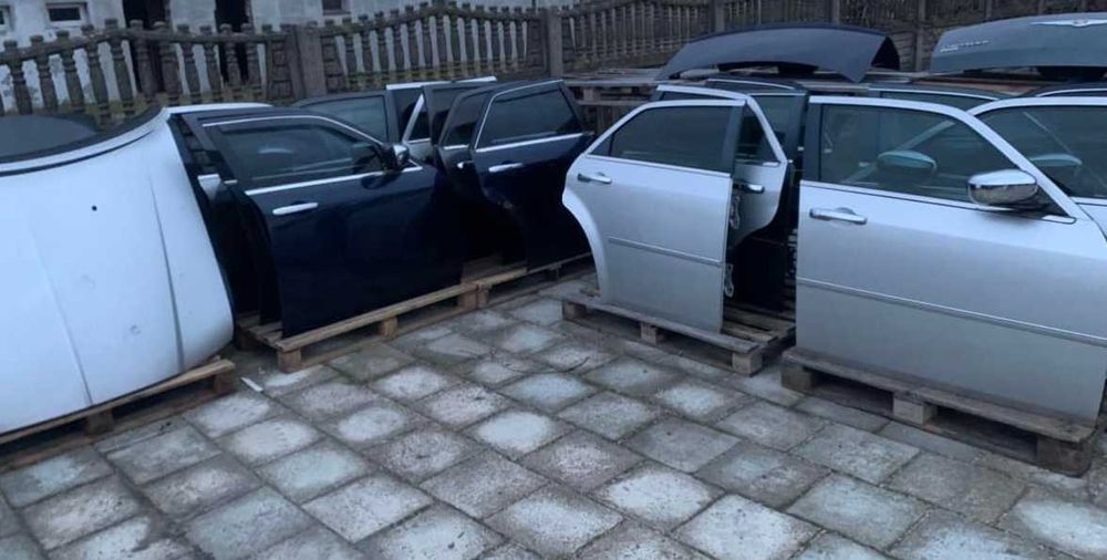 Części Chrysler 300c wydech zderzak zawieszenie lampa fotel zderzak