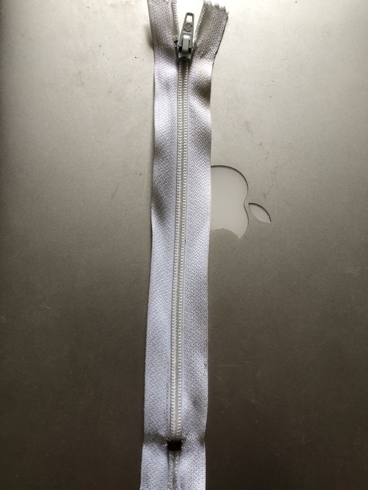 Продам молнии белого цвета