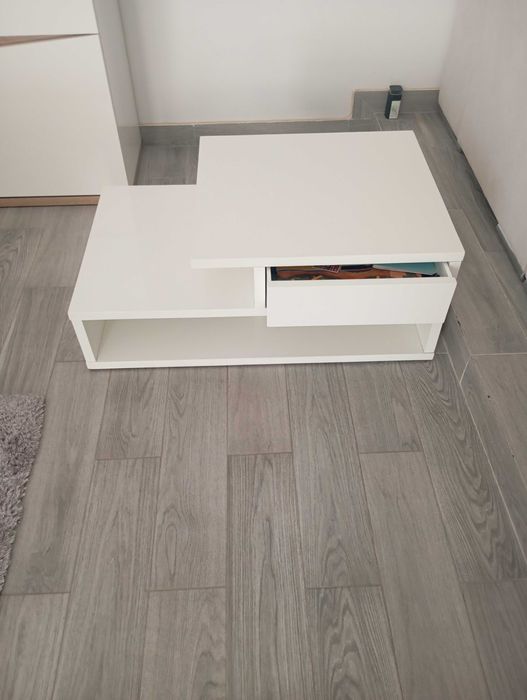 Mesa de centro lacada brilhante