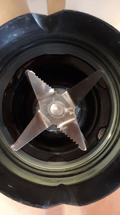 Liquificadora UFESA Zafiro Plus 1000W