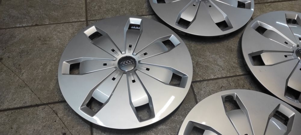 Kołpaki 16" dekle Audi OE Q2 A3 8V 81A.601.147 4 sztuki