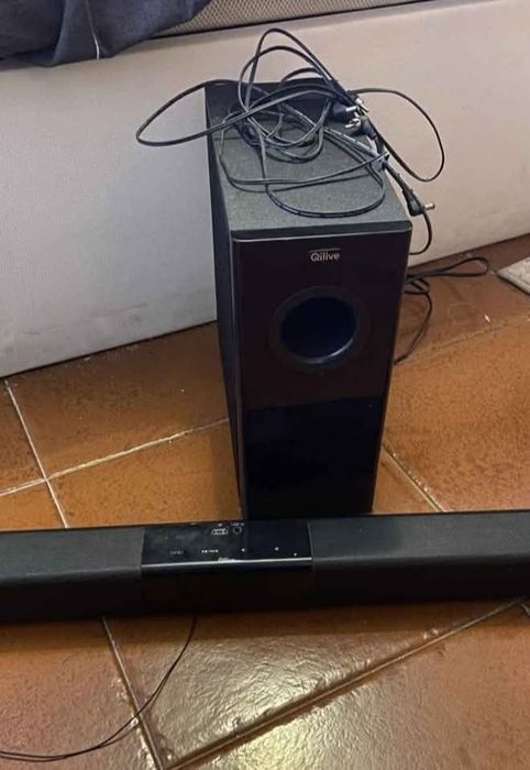 Soundbar impecável