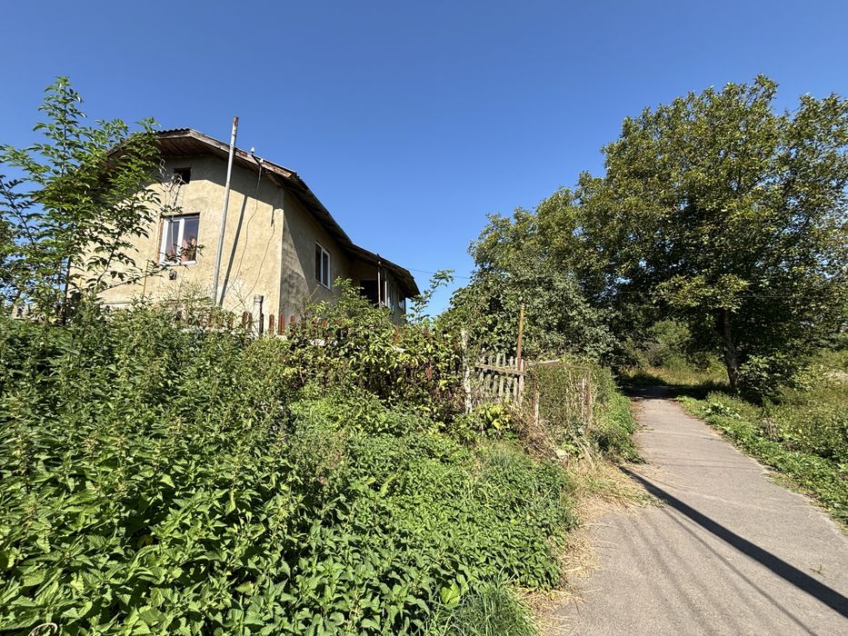 Продаж ділянка 25 сотих. Будинок 92 м². Сілець. Світло. Газ. Вода Асфальт