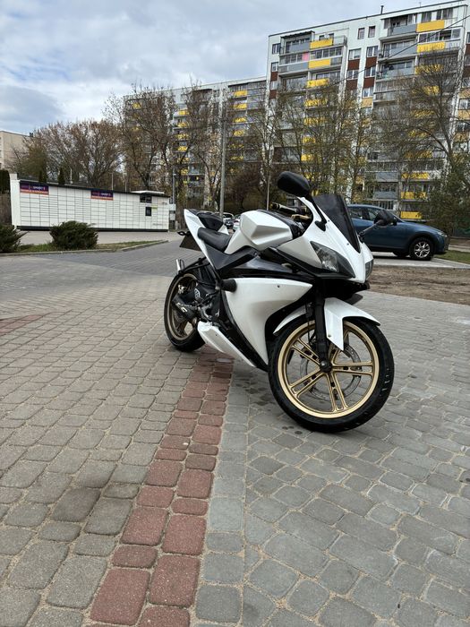 Yamaha YZF R-125 biała perła