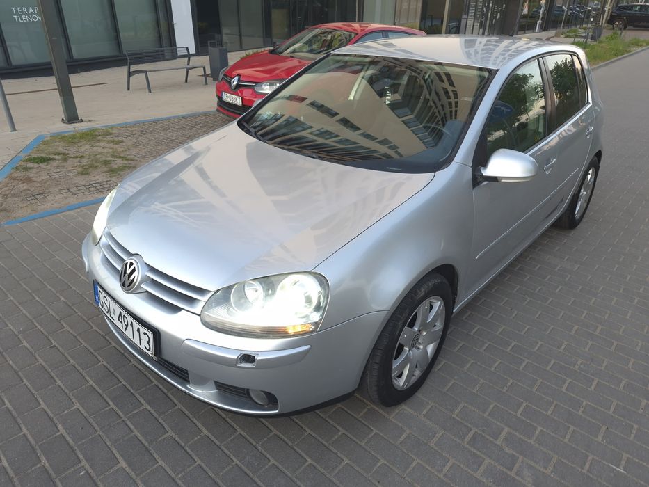 Vw Golf 5 1.6 benzyna 2007 rok