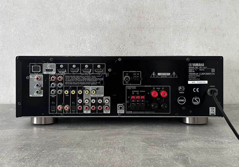 Ресивер Yamaha RX-V371 (5 × 135 Вт / HDMI ARC / Dolby TrueHD / DTS-HD)